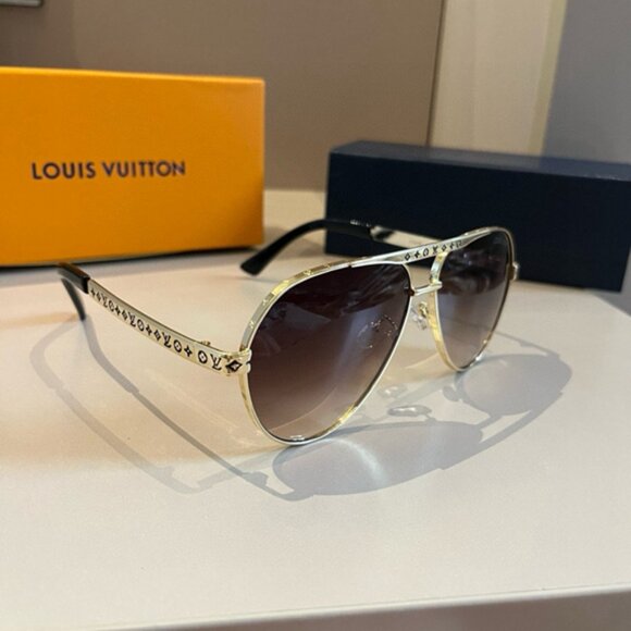 Louis Vuitton Metal Frame Sunglasses - Picture 4 of 7